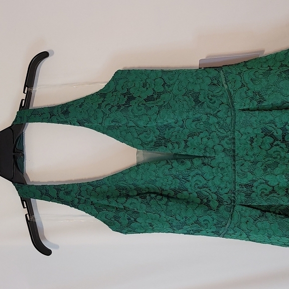 Adrianna Papell Women's Emerald Green Lace Evening Holiday Gown - Picture 3 of 17